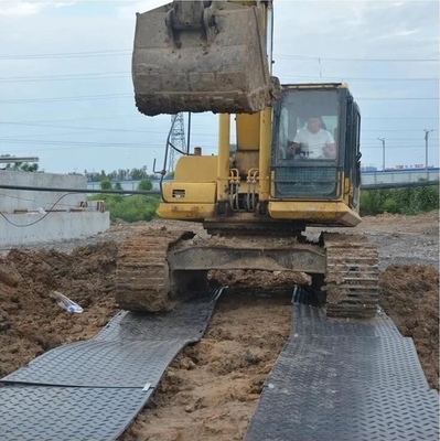 4x8ft Plastikowe płyty ochronne do ziemi Maty gąsienicowe HDPE do dużych obciążeń