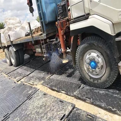 Twarda plastikowa podłoga Przenośne jezdnie Maty Hdpe Ochrona gruntu Maty drogowe
